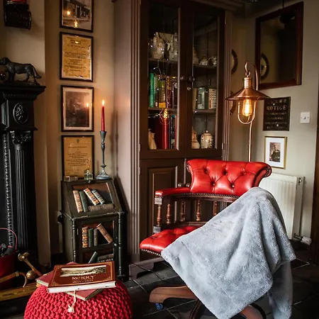 Herlihy's, Half-way-house Apartment *