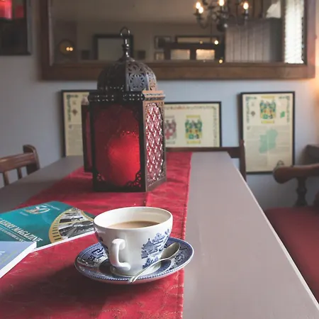 Herlihy's, Half-way-house *