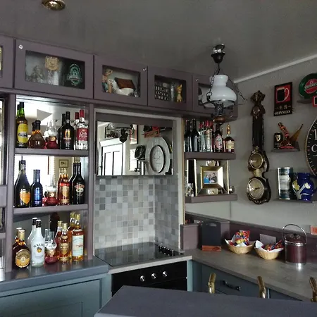 Herlihy's, Half-way-house *