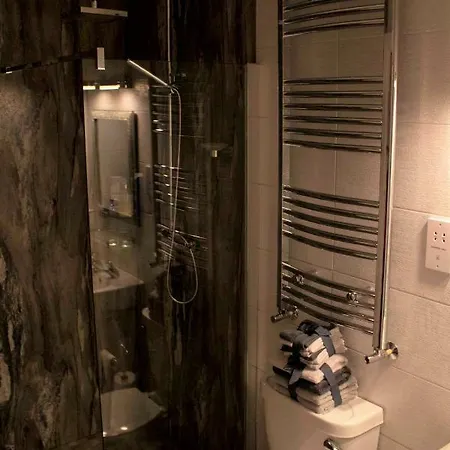 Herlihy's, Half-way-house * Фарранфор