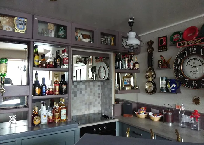 Herlihy's, Half-way-house *